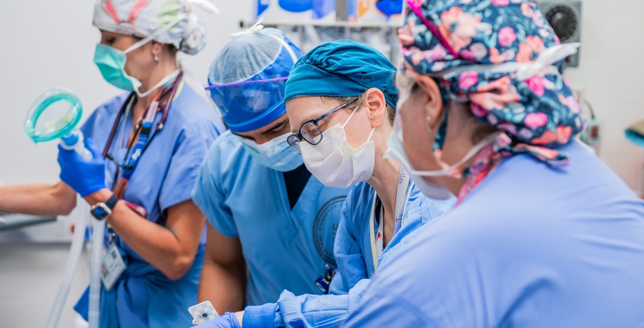Dr. Kate Kronish, liver transplant anesthesiologist, and colleagues in the OR at Parnassus