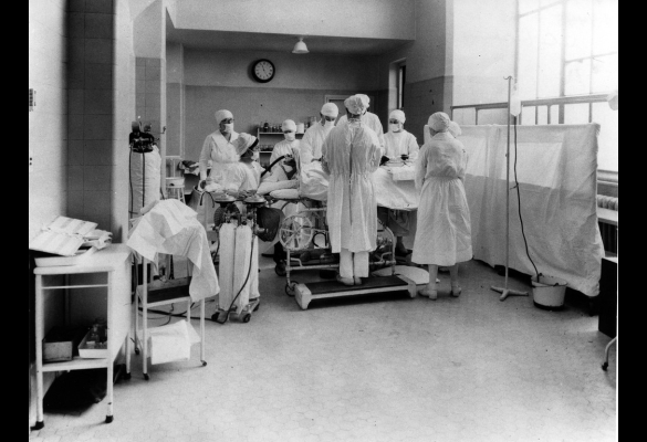 Surgery at UC Hospital on Parnassus, 1924