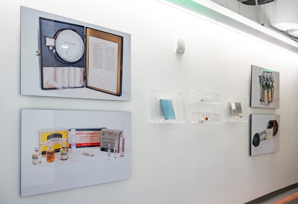 Display of artifacts and equipment from the history of anesthesiology.